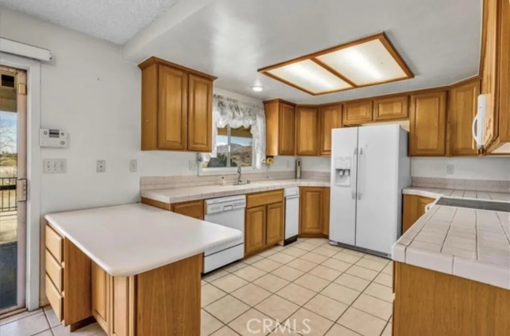 6773 Airway Avenue Yucca Valley, CA 92284