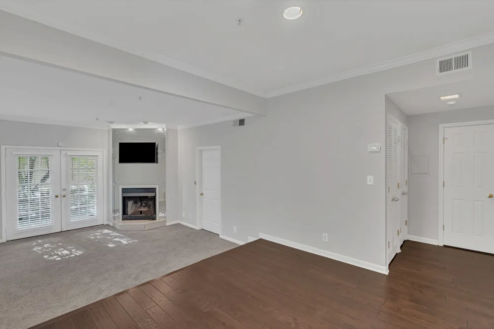 107 W End Pl Nashville, TN 37205