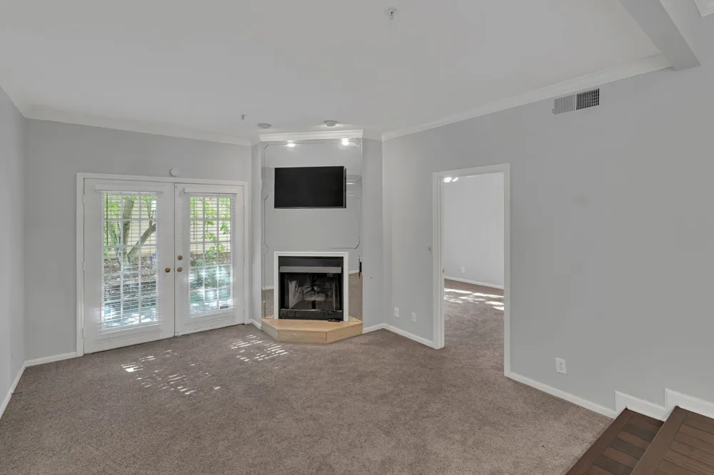 107 W End Pl Nashville, TN 37205