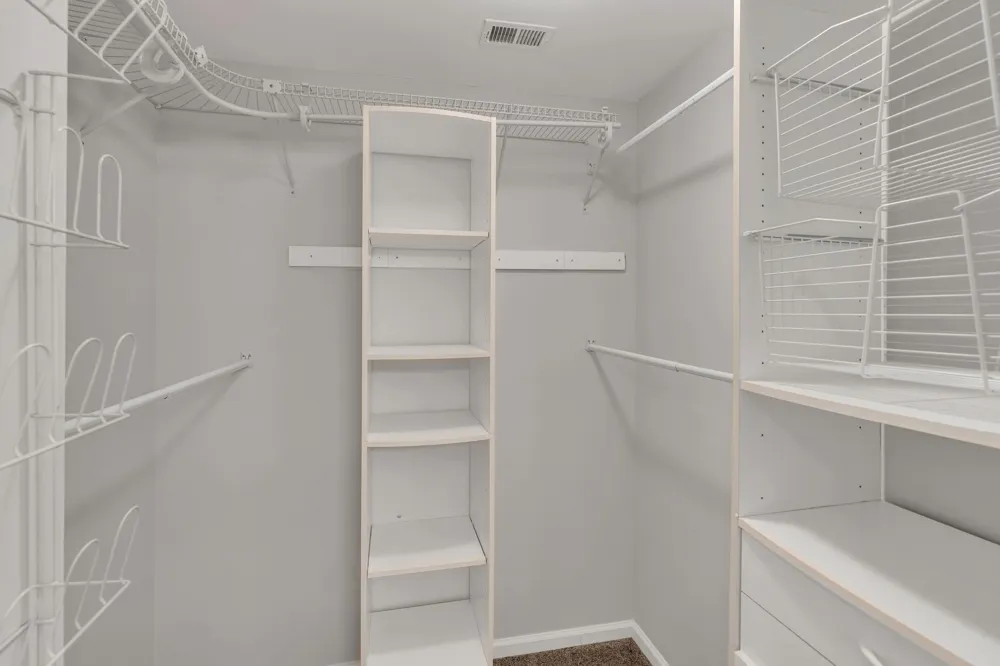 107 W End Pl Nashville, TN 37205