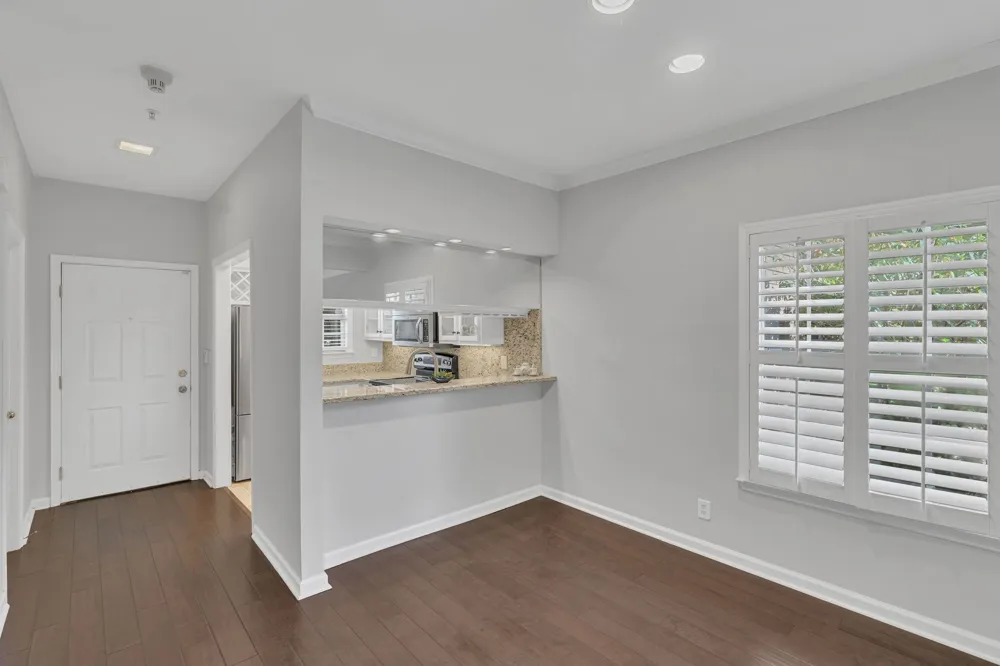 107 W End Pl Nashville, TN 37205