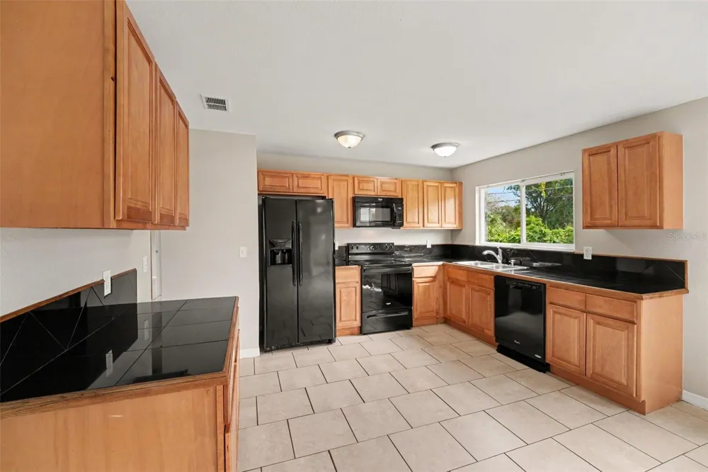 209 MANTH AVENUE Cocoa, FL 32927