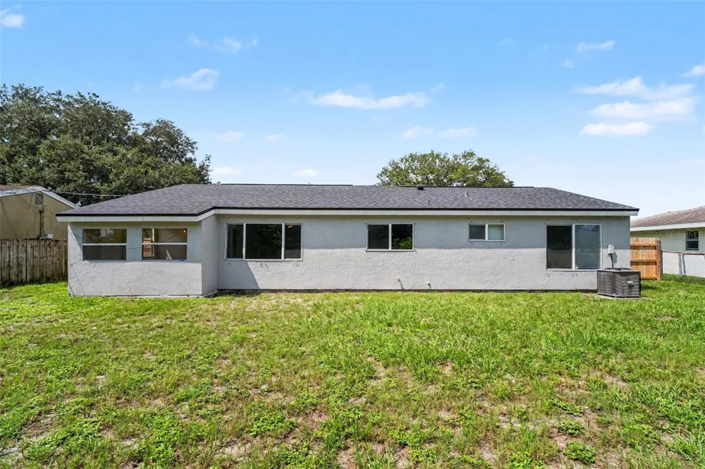 209 MANTH AVENUE Cocoa, FL 32927