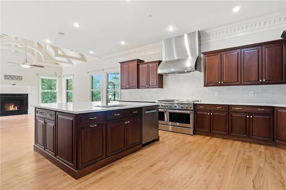 6295 Windward Parkway Alpharetta, GA 30005