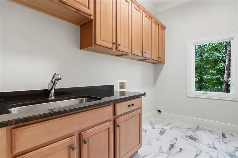 6295 Windward Parkway Alpharetta, GA 30005