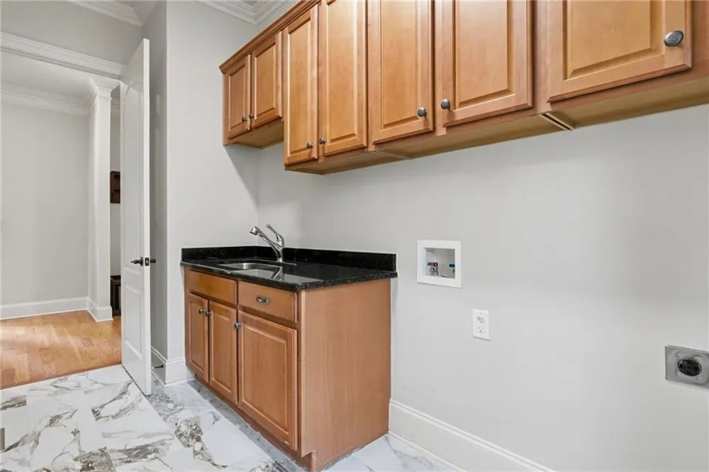 6295 Windward Parkway Alpharetta, GA 30005
