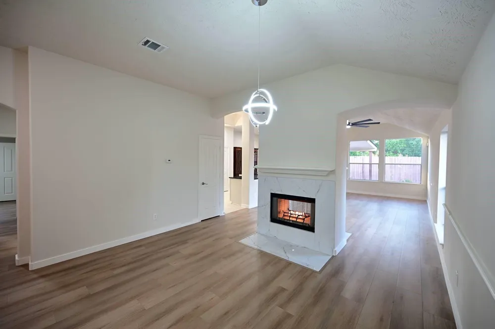 4507 Bridgevillage Drive Spring, TX 77373