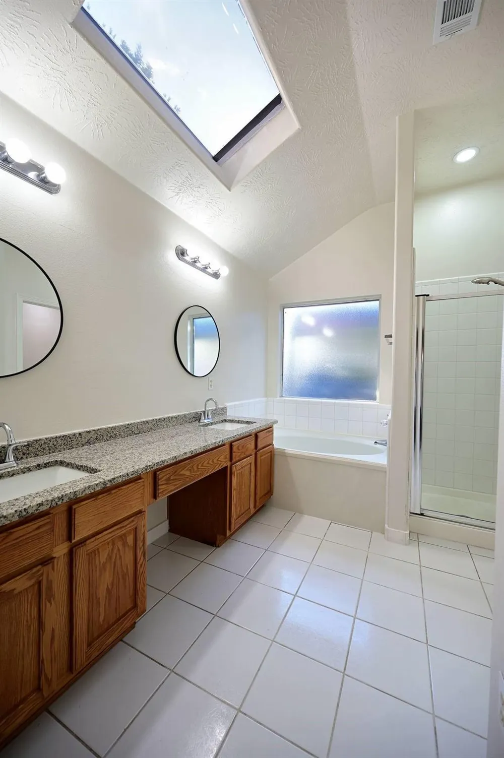 4507 Bridgevillage Drive Spring, TX 77373