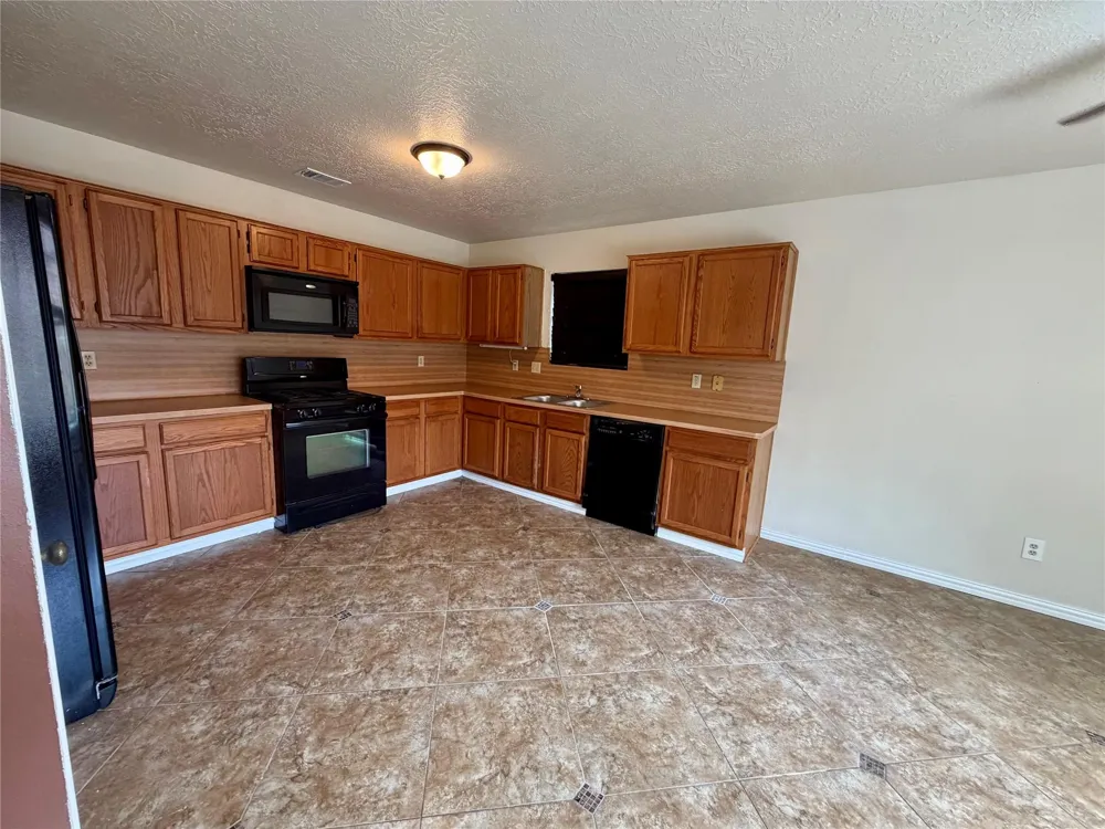 12175 Swords Creek Road Houston, TX 77067