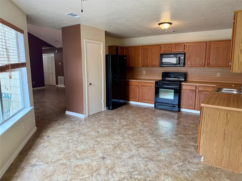 12175 Swords Creek Road Houston, TX 77067