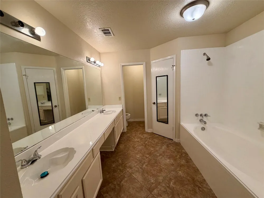 12175 Swords Creek Road Houston, TX 77067