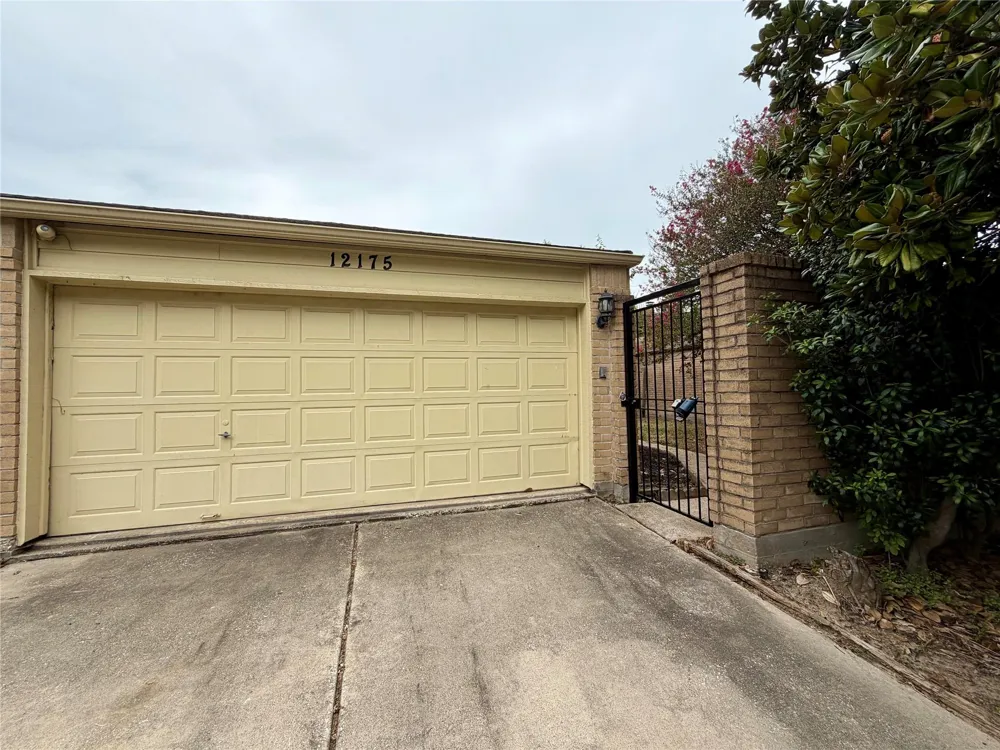 12175 Swords Creek Road Houston, TX 77067