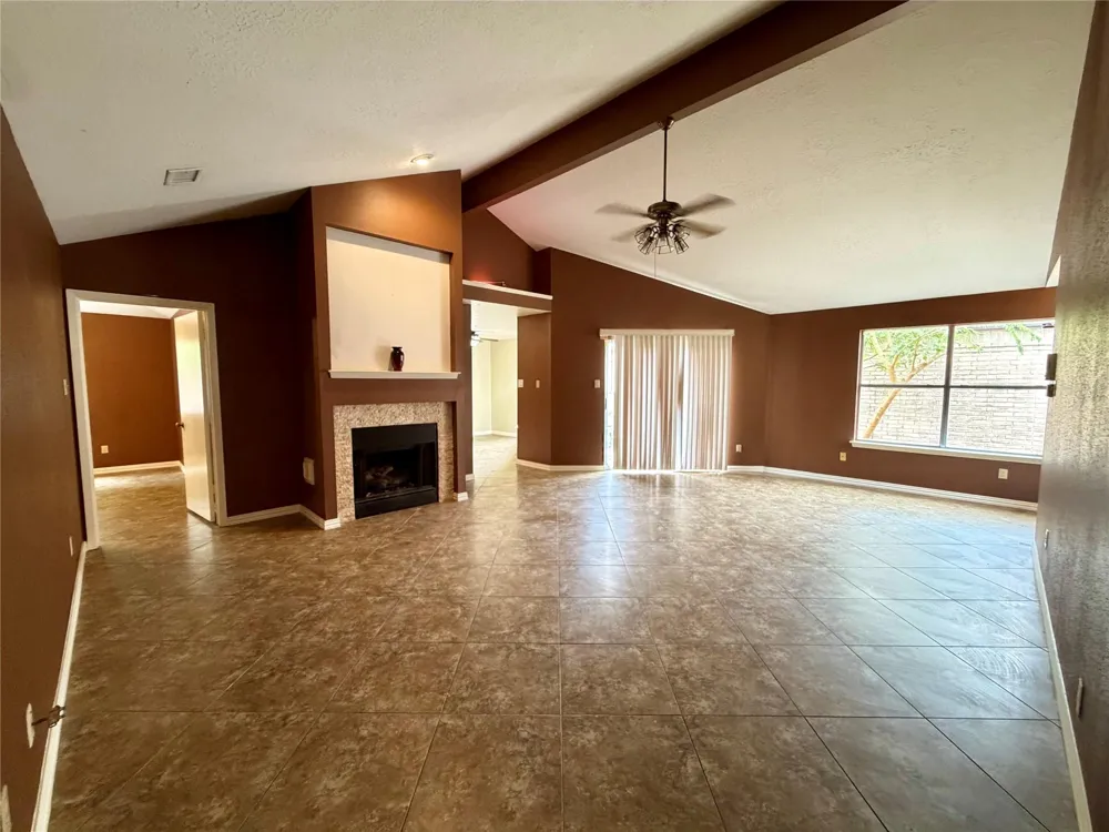 12175 Swords Creek Road Houston, TX 77067