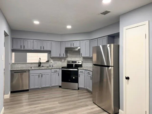 7202 Zieglers Grove Richmond, TX 77469