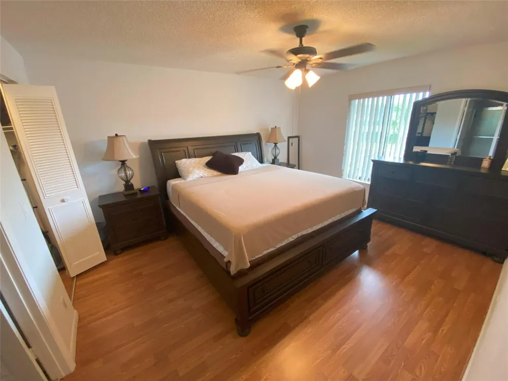 821 SKY PINE WAY #B2 