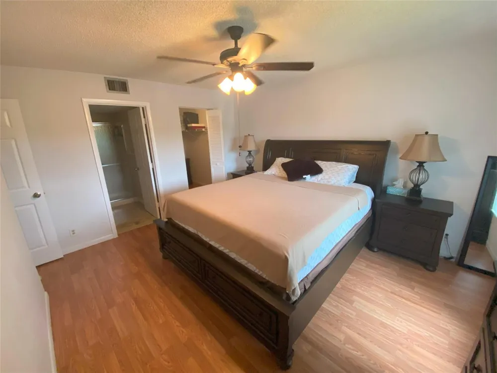 821 SKY PINE WAY #B2 