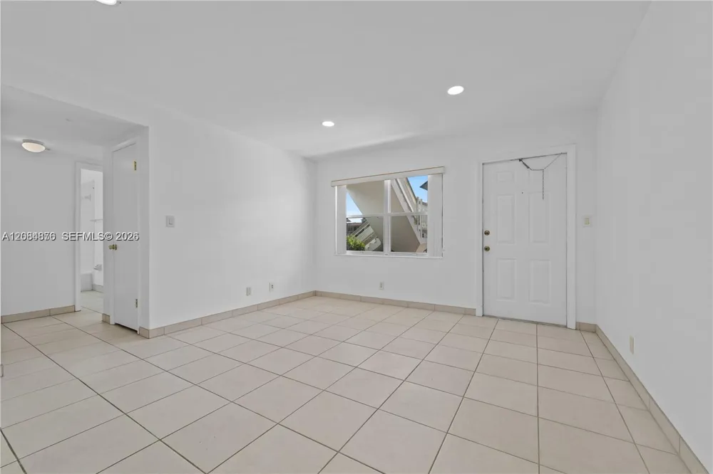 5207 SW 91st Ave #7 Cooper City, FL 33328