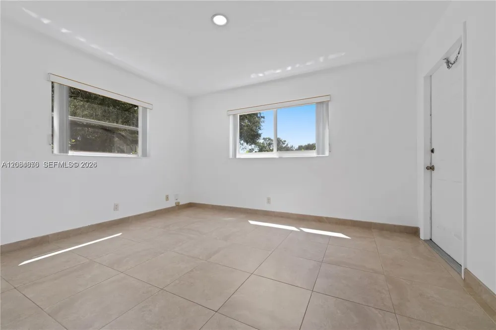 5207 SW 91st Ave #7 Cooper City, FL 33328