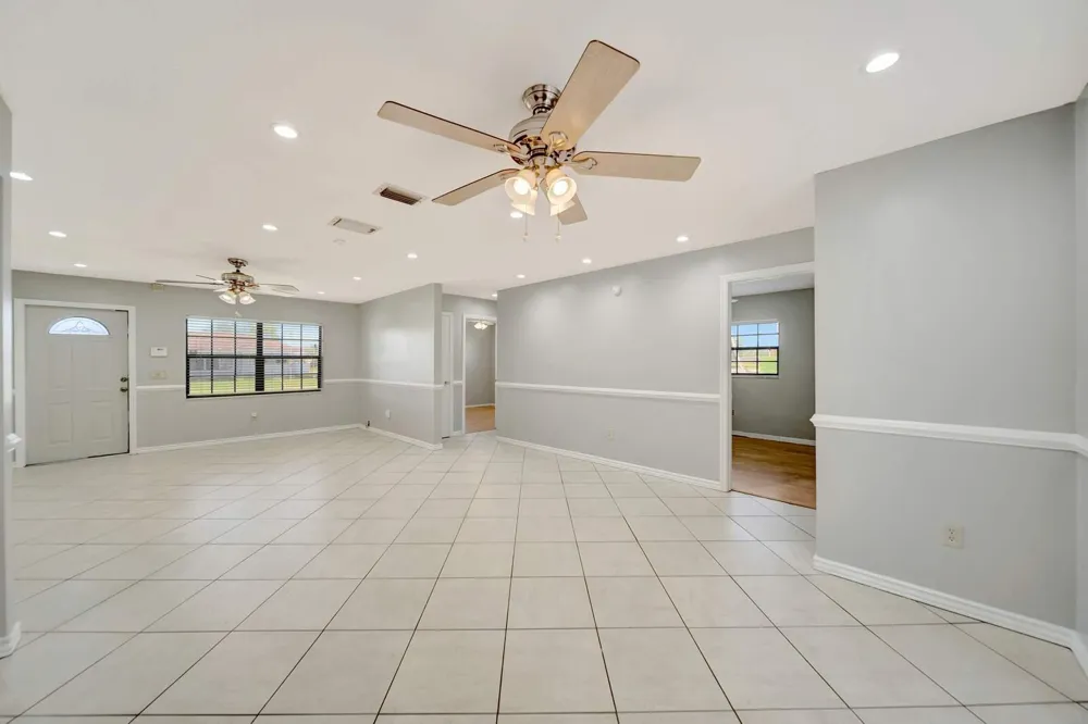 10941 GALLERY STREET Boca Raton, FL 33428