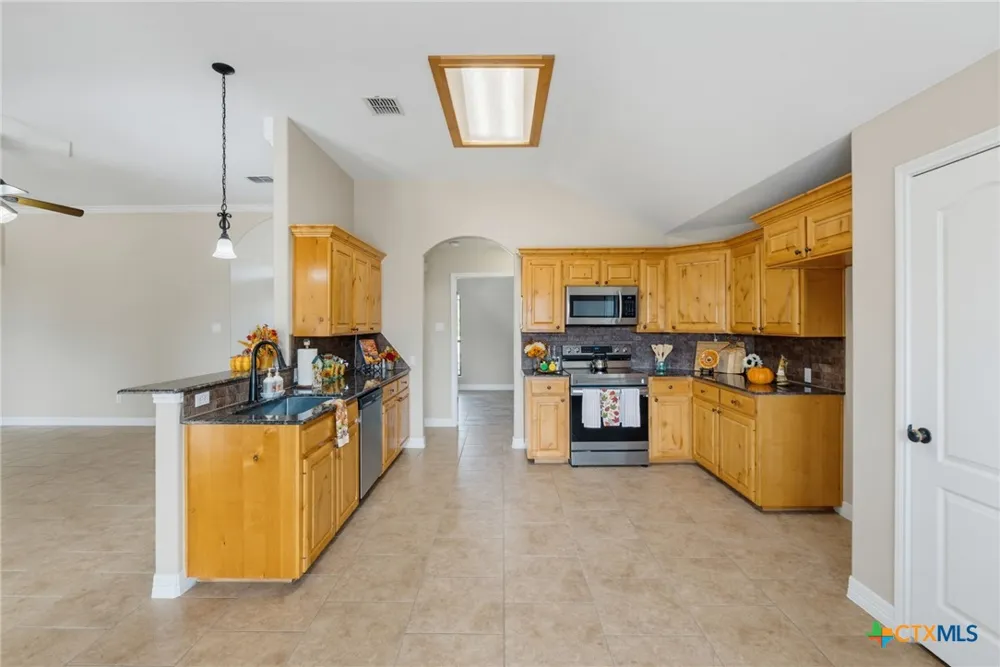 3375 Upton Drive Kempner, TX 76539