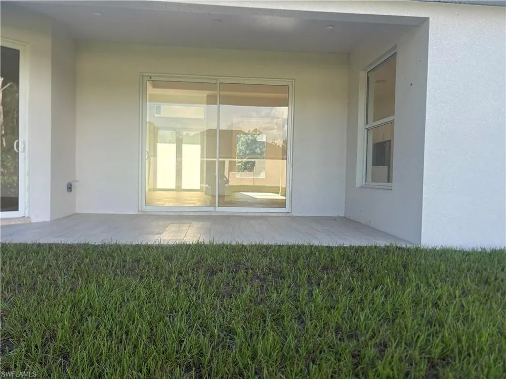 829 Downer Avenue S Lehigh Acres, FL 33974