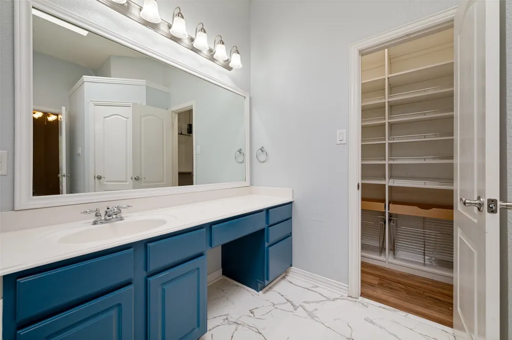 4582 ROCK CREEK LANE Frisco, TX 75034
