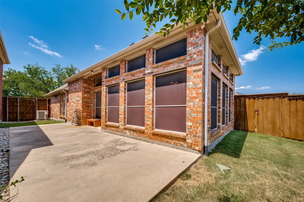 4582 ROCK CREEK LANE Frisco, TX 75034