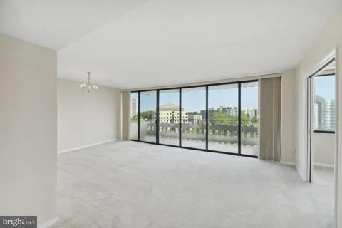 6301 STEVENSON AVENUE #1011