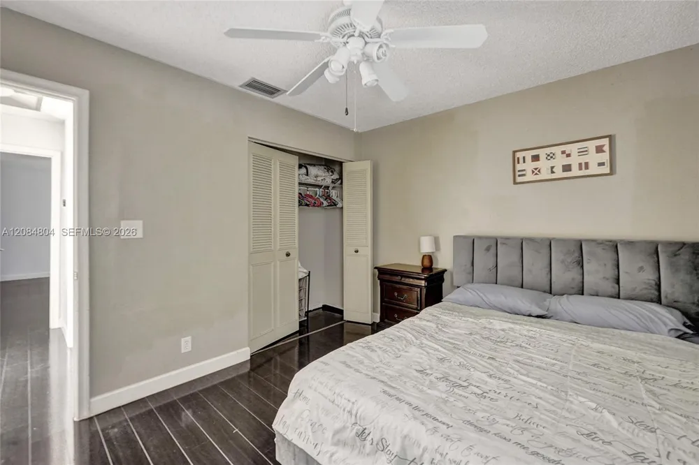 3753 NW 73rd Way Coral Springs, FL 33065