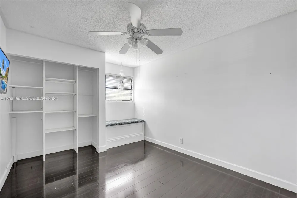 3753 NW 73rd Way Coral Springs, FL 33065