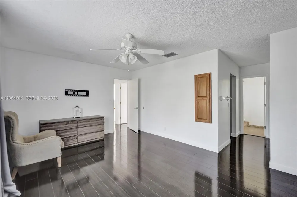 3753 NW 73rd Way Coral Springs, FL 33065