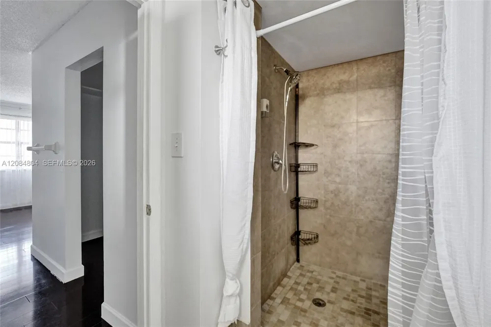 3753 NW 73rd Way Coral Springs, FL 33065