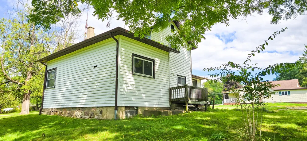 3871 W Bacon Road Hillsdale, MI 49242