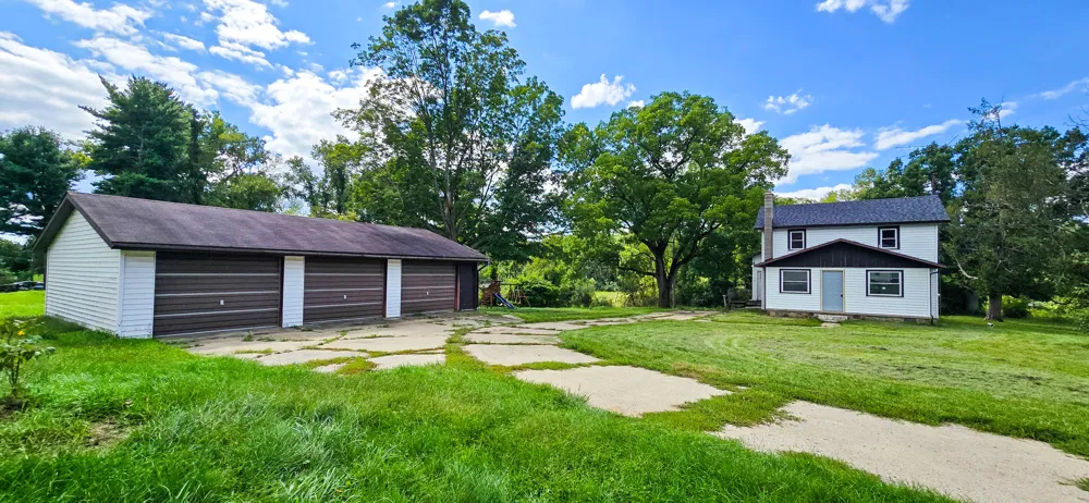 3871 W Bacon Road Hillsdale, MI 49242