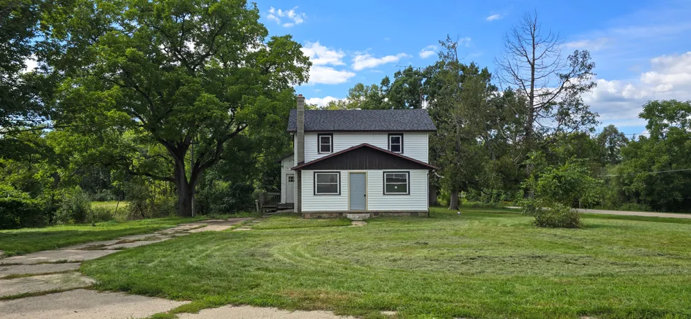 3871 W Bacon Road Hillsdale, MI 49242