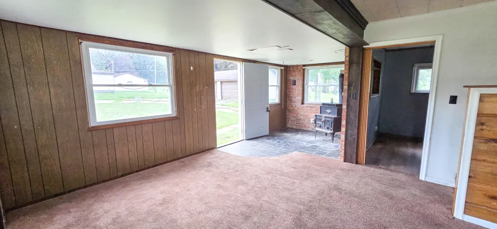 3871 W Bacon Road Hillsdale, MI 49242