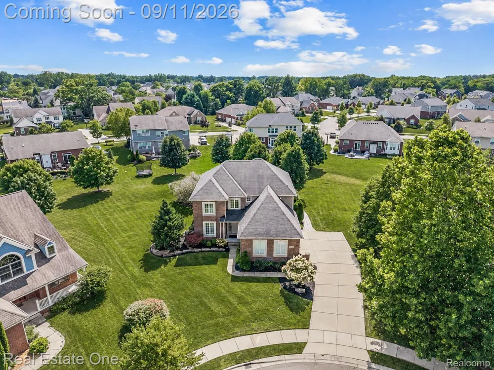 26690 Kentucky Court Lyon Charter Township, MI 48178