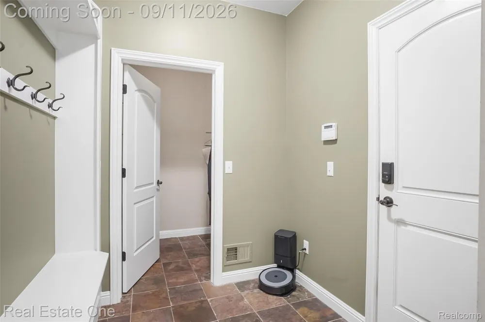 26690 Kentucky Court Lyon Charter Township, MI 48178