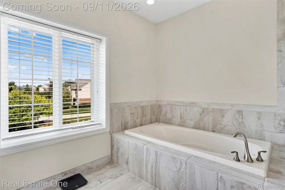 26690 Kentucky Court Lyon Charter Township, MI 48178