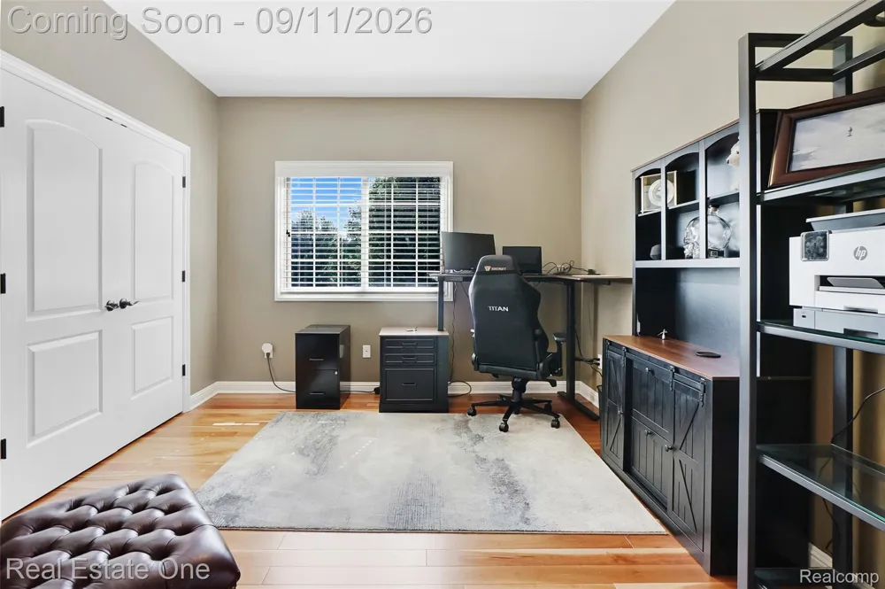 26690 Kentucky Court Lyon Charter Township, MI 48178