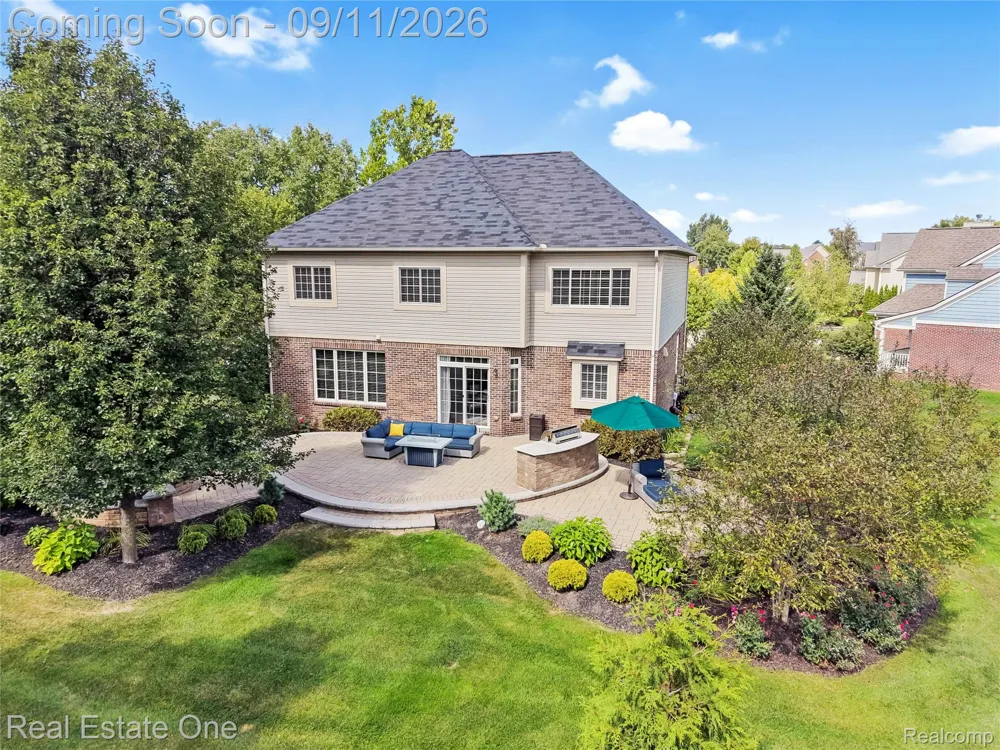 26690 Kentucky Court Lyon Charter Township, MI 48178