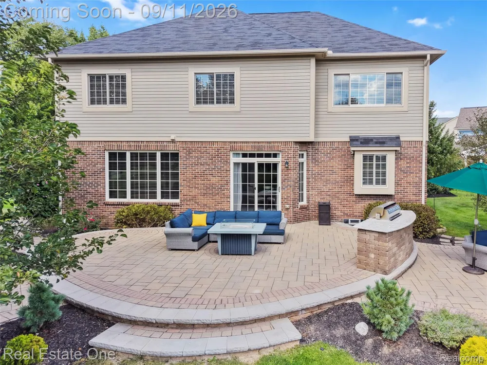 26690 Kentucky Court Lyon Charter Township, MI 48178