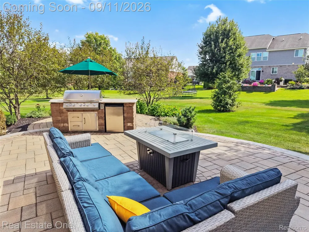 26690 Kentucky Court Lyon Charter Township, MI 48178