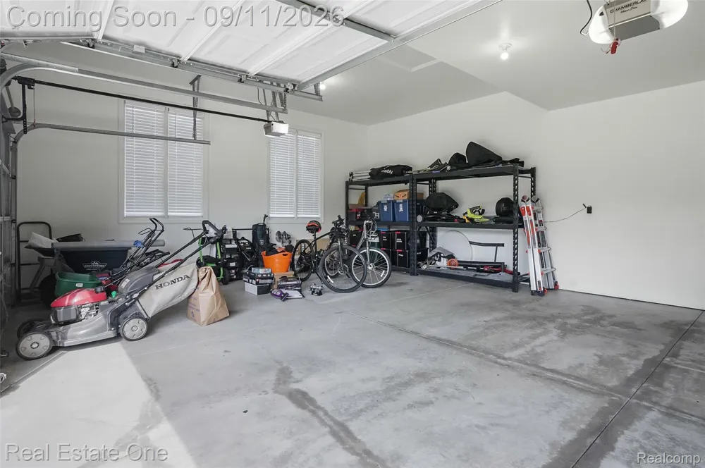 26690 Kentucky Court Lyon Charter Township, MI 48178
