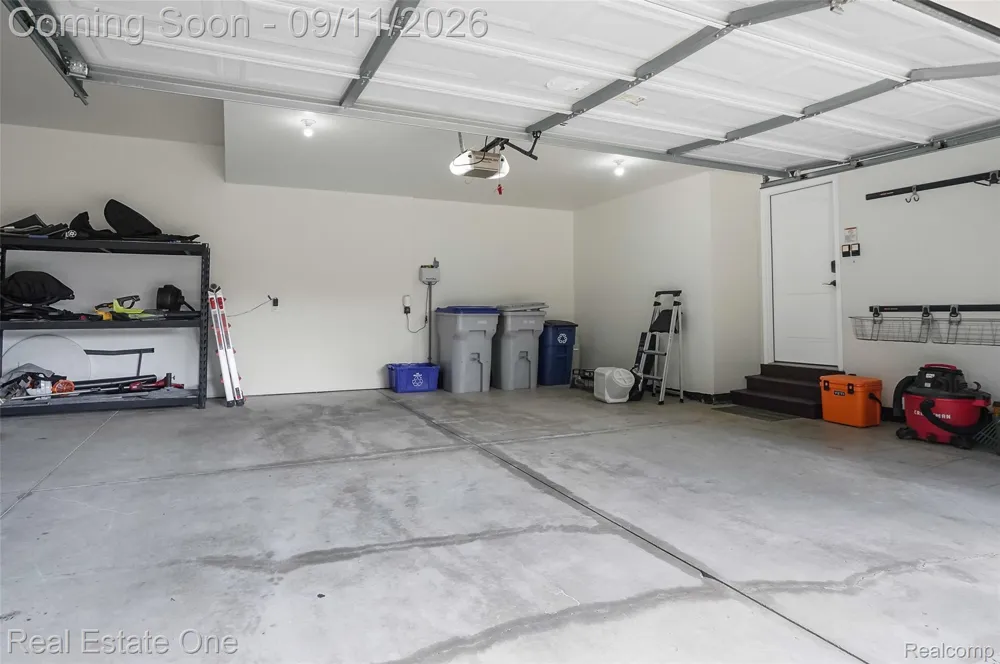 26690 Kentucky Court Lyon Charter Township, MI 48178