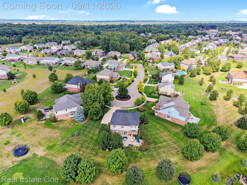 26690 Kentucky Court Lyon Charter Township, MI 48178