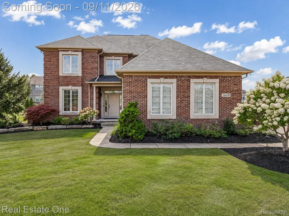 26690 Kentucky Court Lyon Charter Township, MI 48178