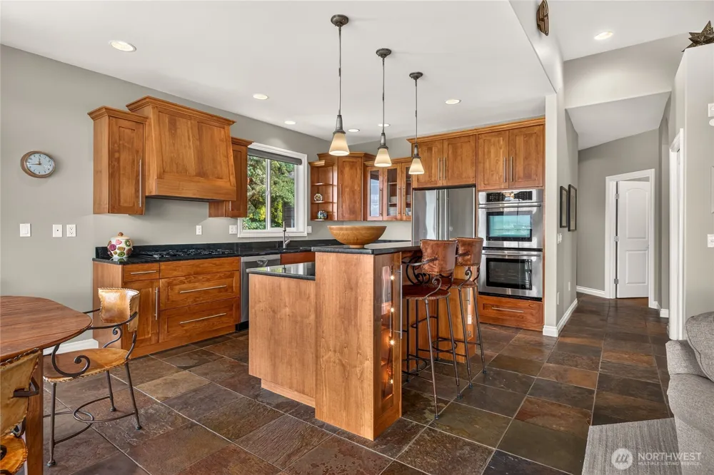 2390 Catalina Drive East Wenatchee, WA 98802
