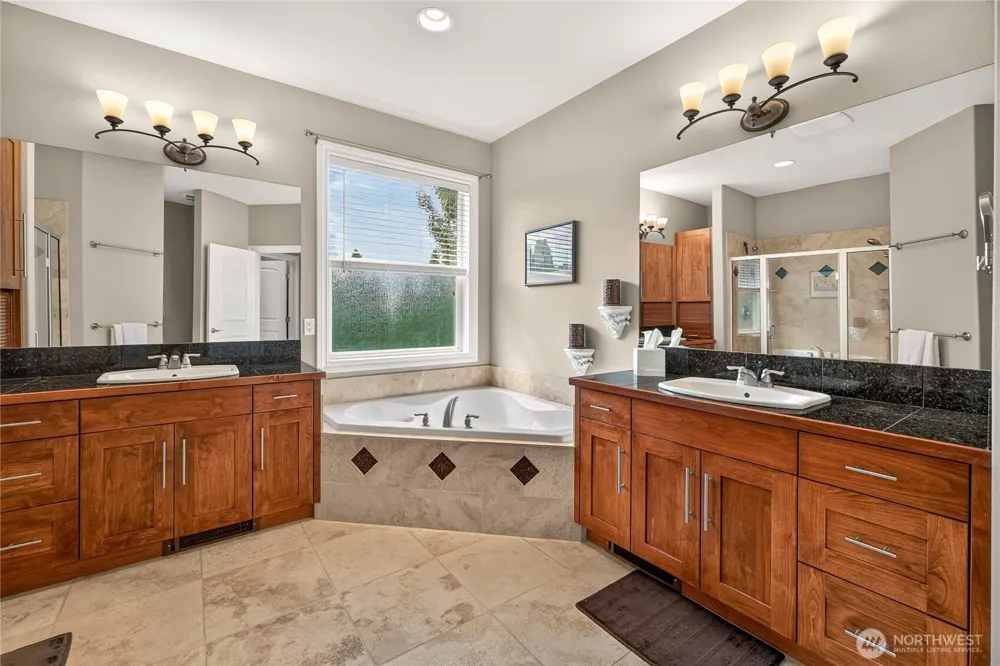 2390 Catalina Drive East Wenatchee, WA 98802