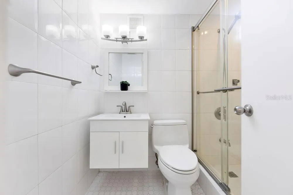 Condado Tower 30 WASHINGTON #14-S San Juan, PR 00907